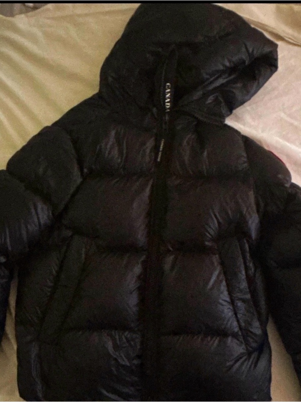 Canada Goose Crofton Puffer Jacket Men's
Medium Black 2252M